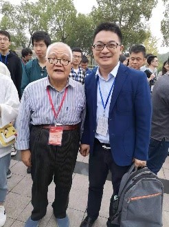 与汪秉宏教授合影